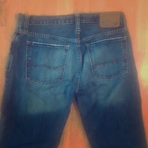 American Eagle size 32/32 Straight Fit